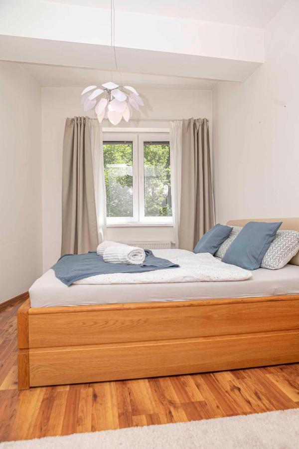Castle View Apartment With Free Parking Bratislava Dış mekan fotoğraf