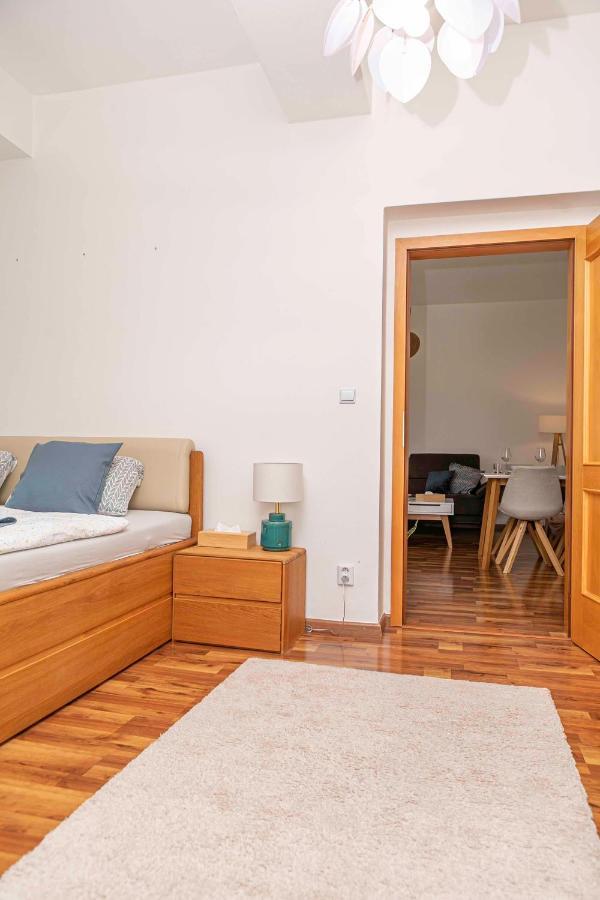 Castle View Apartment With Free Parking Bratislava Dış mekan fotoğraf